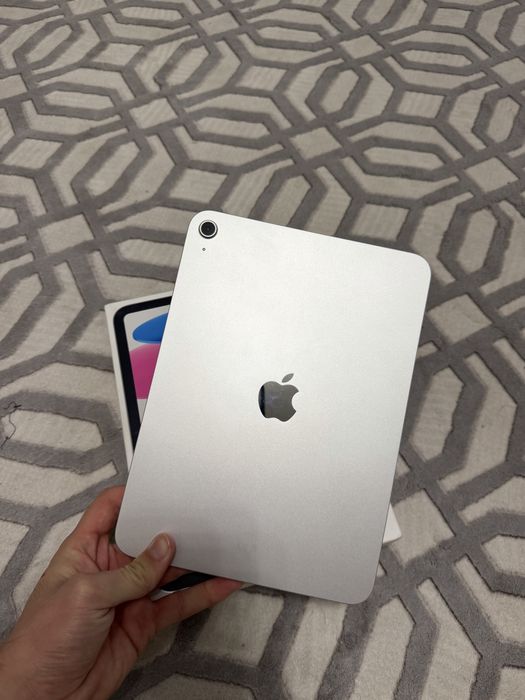 iPad A16 (yengide 12 sikl)