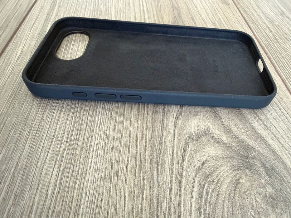 Оригинален калъф за Apple iPhone 16e / 17e