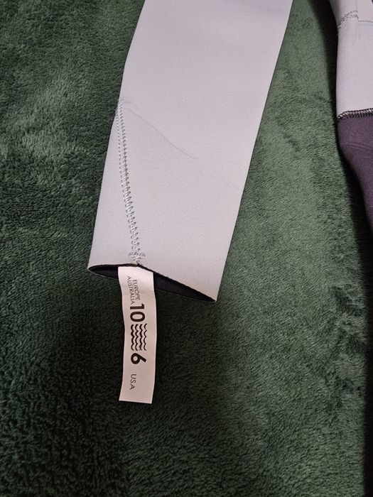 Costum de neopren - pentru înot