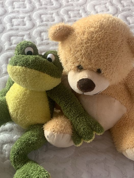 Продам две игрушки