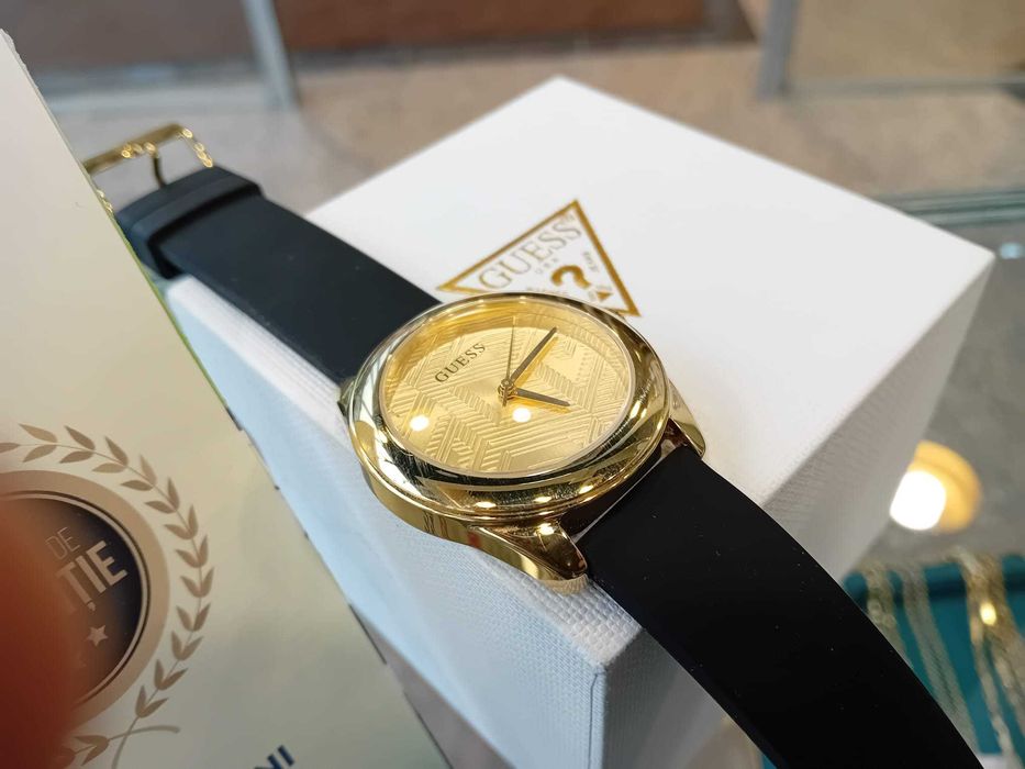 Guess GW0665L1 (Iulius Mall)(B-49040) Garantie 2 ani!