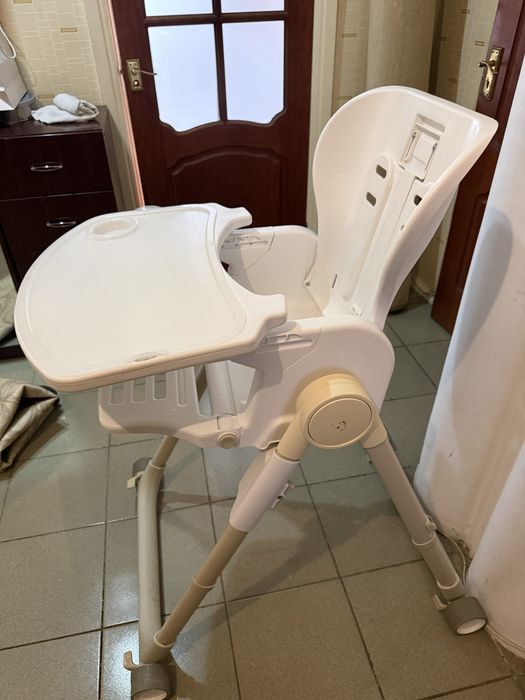 Детский стульчик для кормления