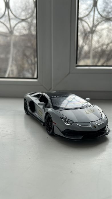 Продам металлические коллекционные машины