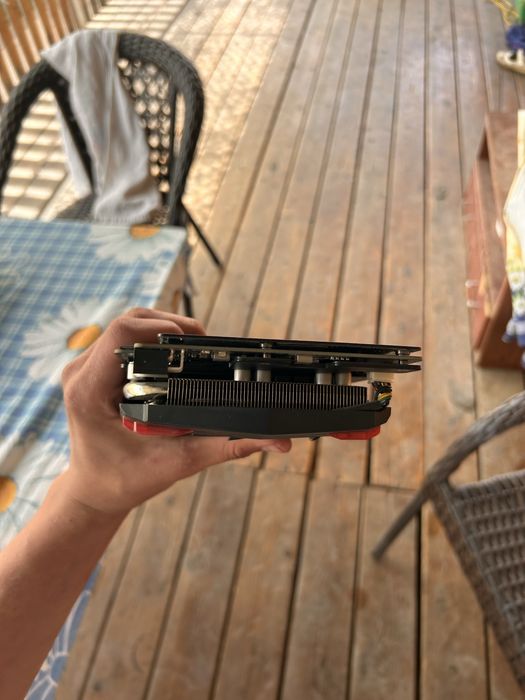 Продам видеокарту MSI GTX 1060 6GB