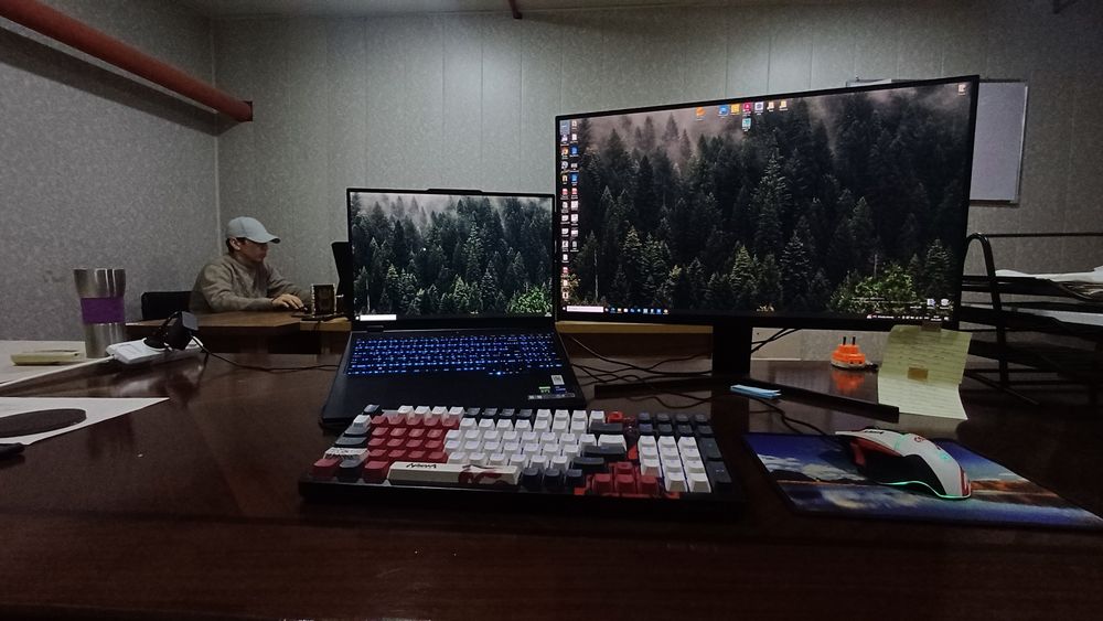 Lenovo Legion 5 pro, 4060RTX i7 32gb Ram 1.5TR