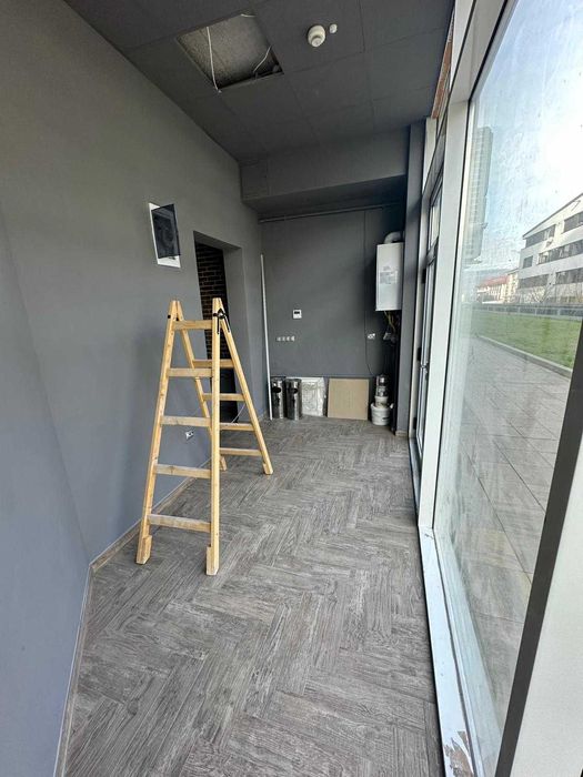 PJ Vand spatiu comercial langa BMW in Floresti 98mp