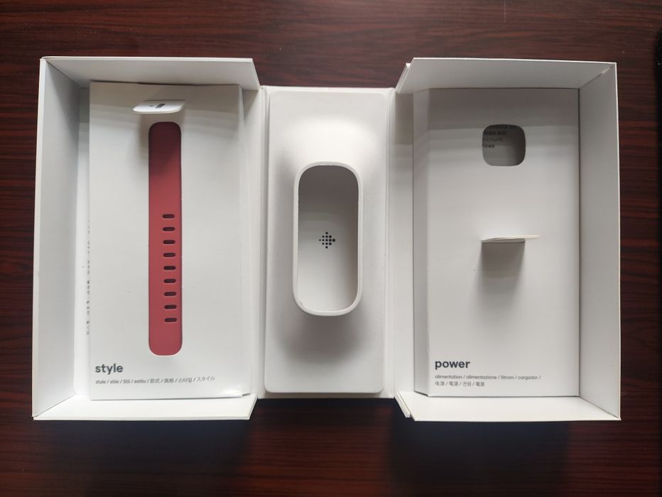 Google Fitbit Versa 4 Smartwatch