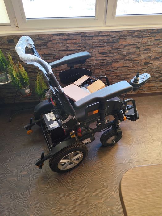 Акумулаторна инвалидна количка