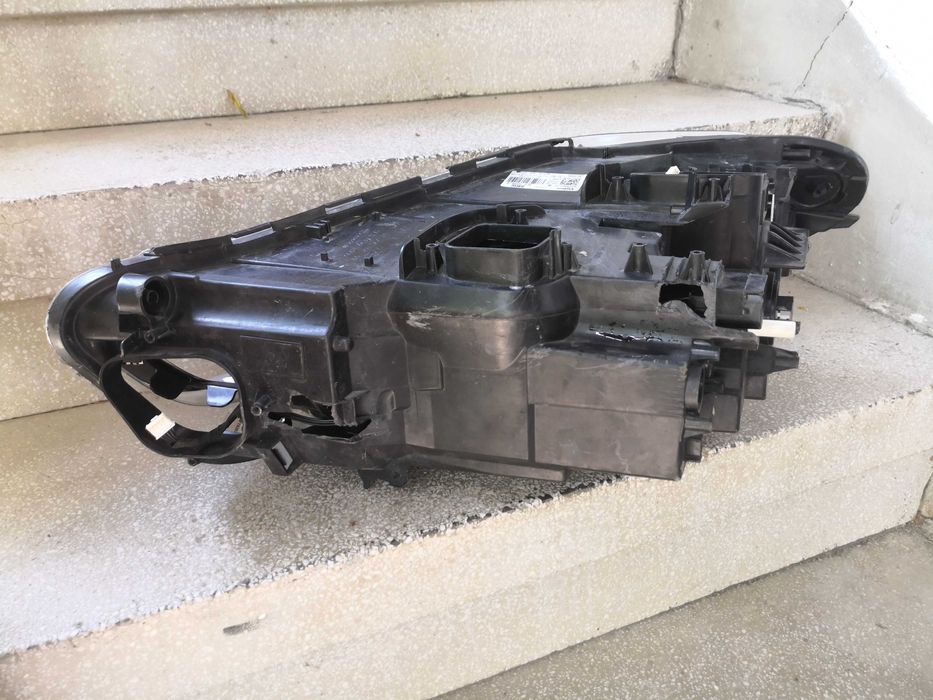 Фар BMW X1 F48 LED десен/Фар БМВ Х1 Ф48/Фар BMW F48 Оригинален