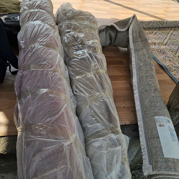 Продам разного размера ковры