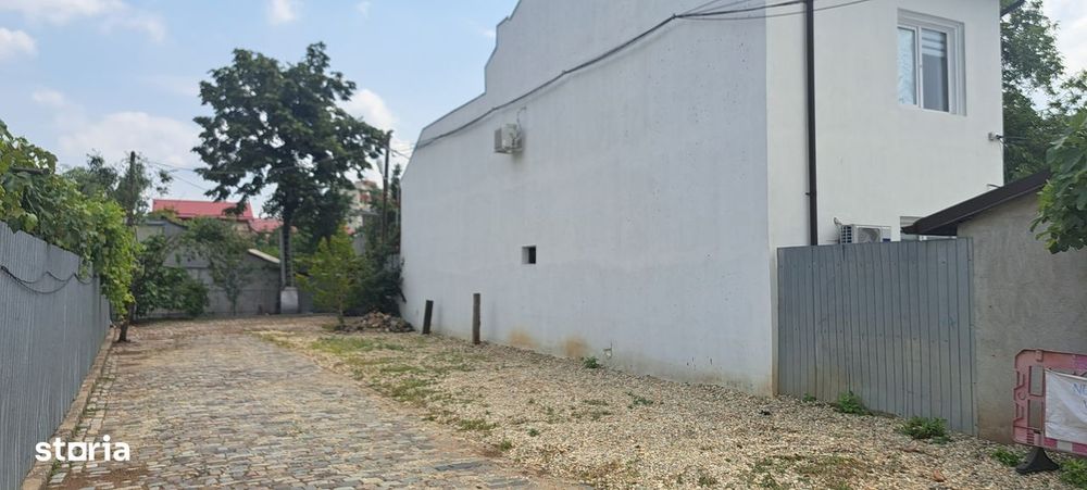 Soseaua Alexandriei x Antiaeriana, vila P+1.