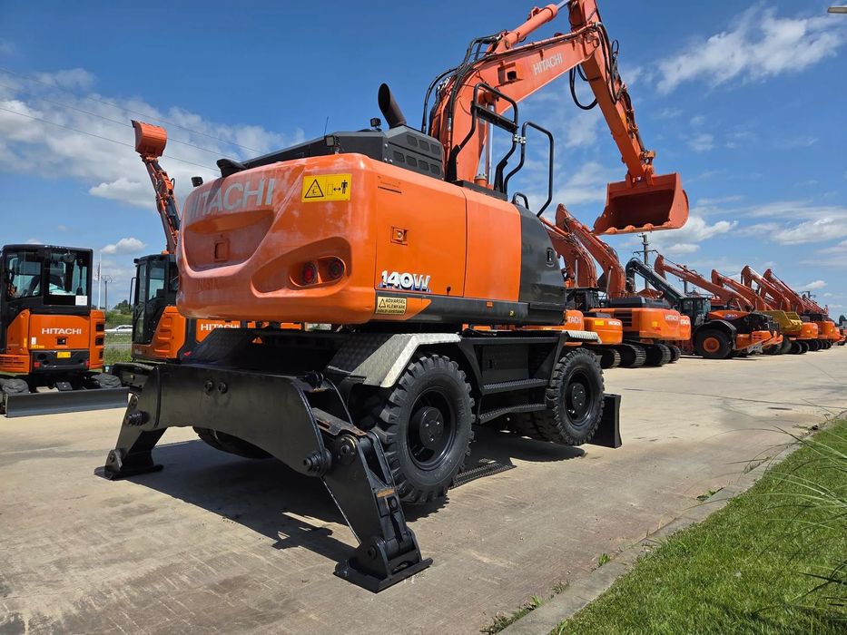 Hitachi ZX140W-6, 2019, 5.549h, 17.1t, cupa NOUA 1,3m latime, LAMA+CALE, consum mediu 8,3l/h, revizii efectuate, Ad sapare 6m, ridica 7t, avertizare antirasturnare, inst picon si inst rotire pe brate, STARE FOARTE BUNA, posibil leasing,PROMOTIE 89.900Eur+