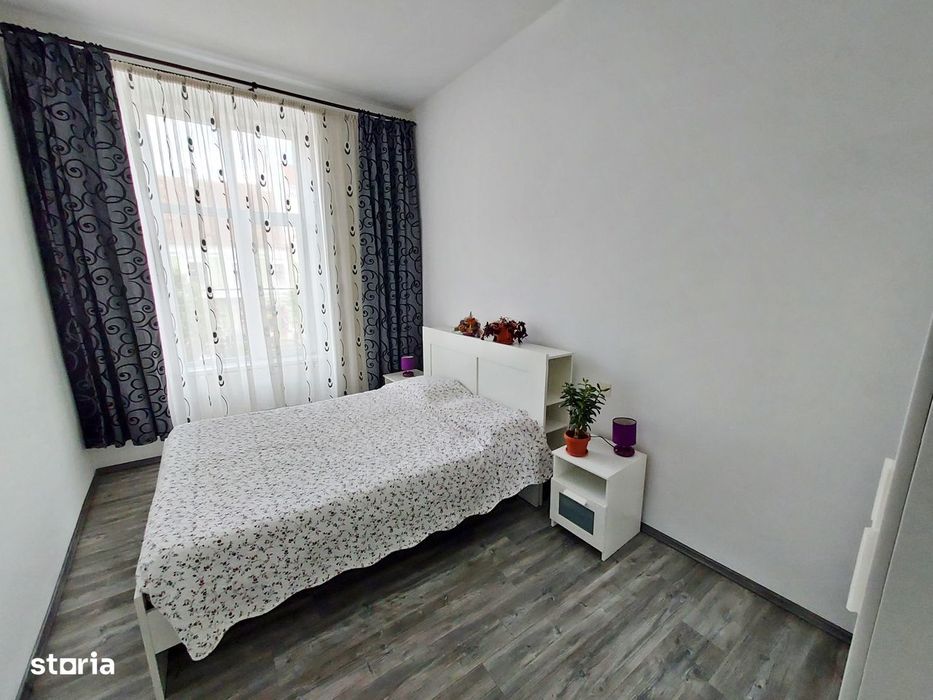 Apartament 3 camere, boxa, pod, parcare, Centru,  zona B-dul Eroilor