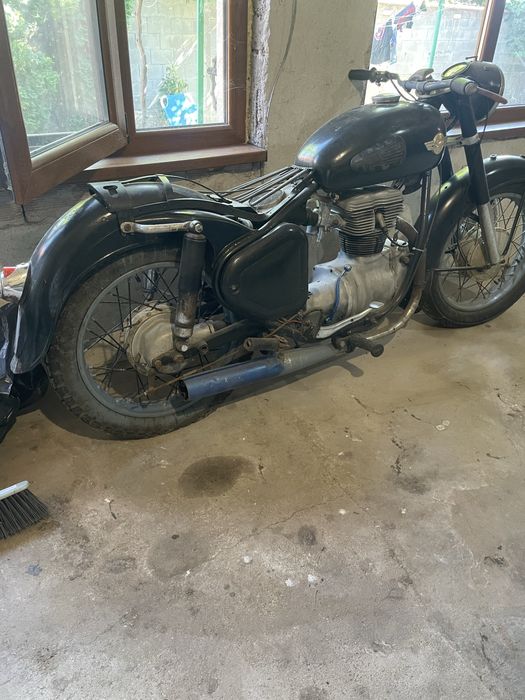 Продавам Аво Спорт