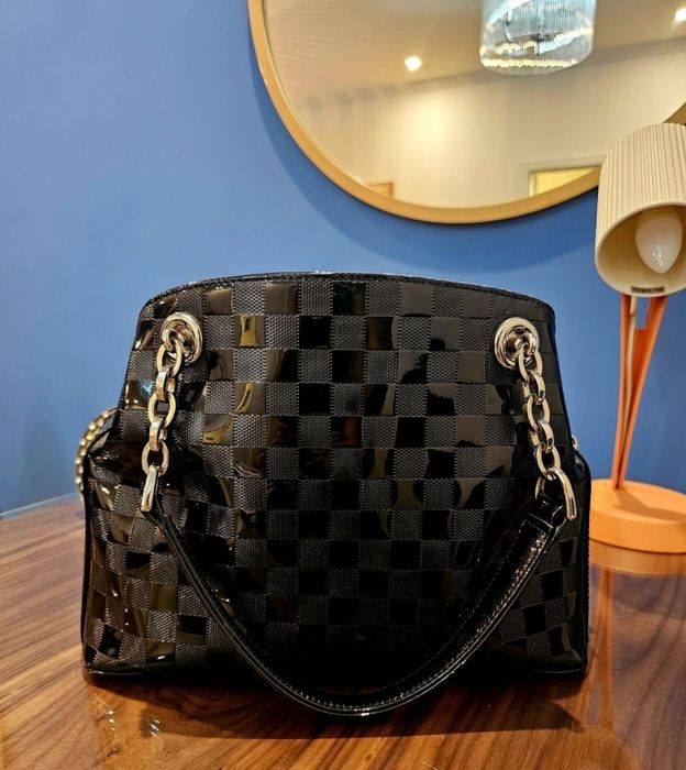 Продам кожанную сумку