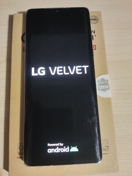 LG VILVET  5G. 8 rom 128 ram