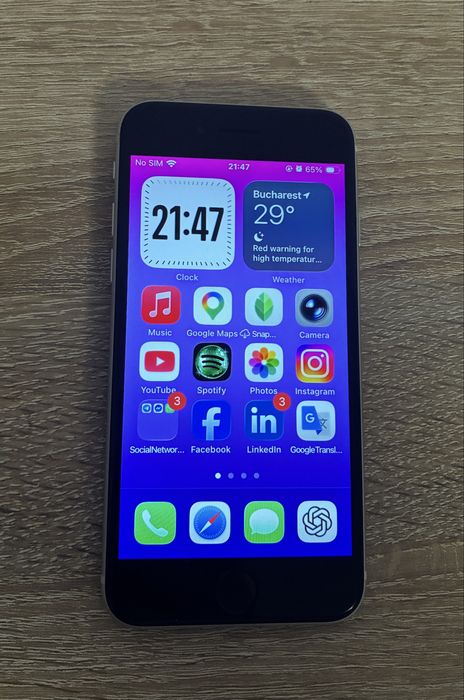 iPhone SE 3 2022 64 GB White – stare bună