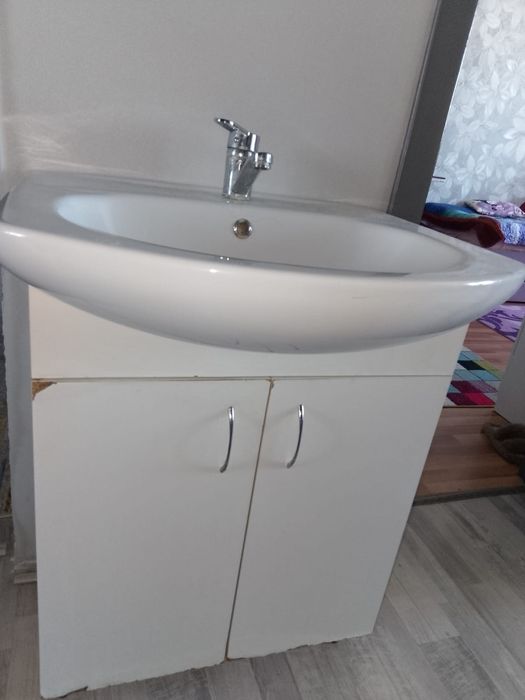 Тумбочка , ракавина