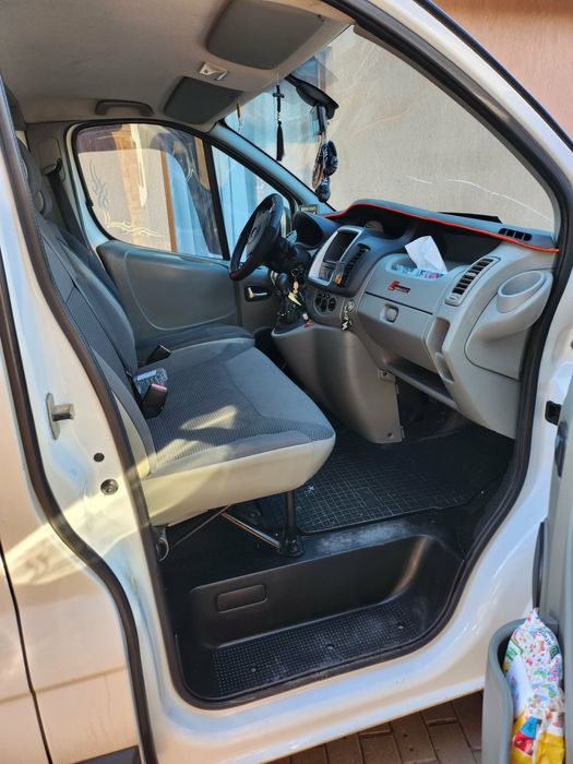 Opel Vivaro 2011