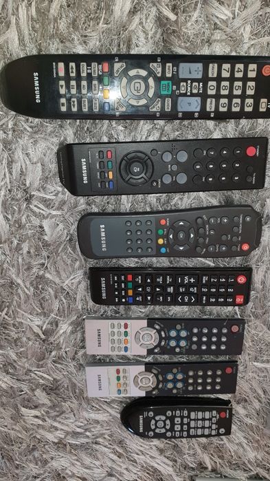 SAMSUNG ТВ Оригинални дистанционни съвместими с вс.модели ТВ -30лв/бр
