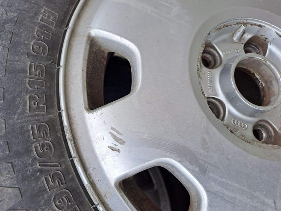 Оригинални джанти 15" с зимни гуми, ауди 5х112 ЕТ45. 4 бр.