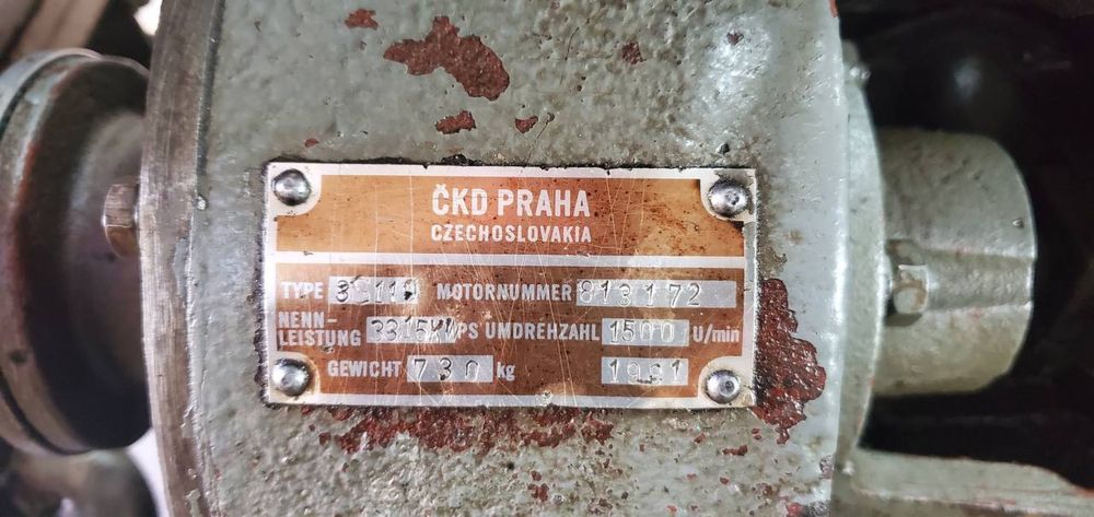 Срочно сотилади движок 40клв лик