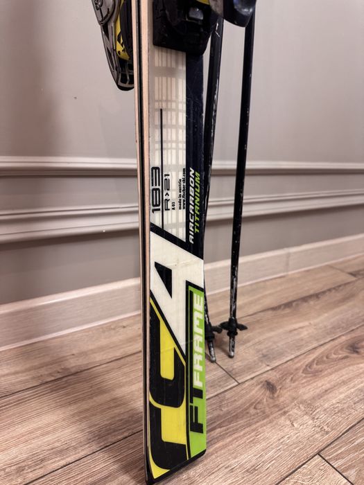 Лыжи спортивные, трассовые, слалом.