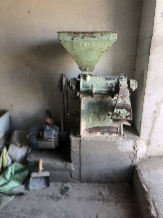 un tegirmoni bug’doy tozalovchi va paxta titish stanogi