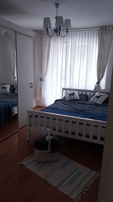 Apartment 3 camere de inchiriat direct de la propietar
