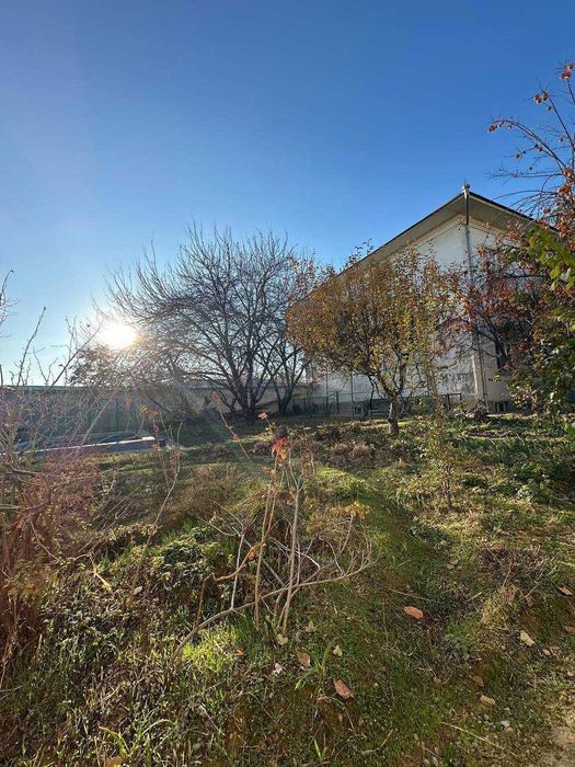 Уй ҳовли Юнусобод. Дом вдоль реки Бозсу, САМПИ, 12 соток. Под коттедж