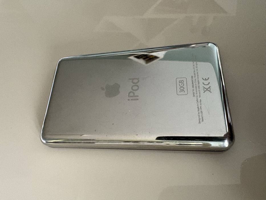 iPod Classic 5.5 Generation (Модел: MA446FD/A)