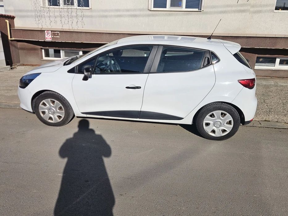 Renault Clio Vând Renault Clio 4, an 2014 - primul proprietar