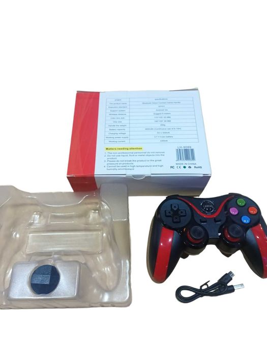 Джойстик LEHUAI ANDROID, PupG джойстик тип блутут контролер за телефон