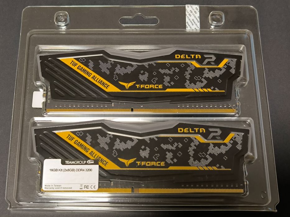 Памет 2x8GB DDR4 3200 Team Group T-Force Delta RGB TUF