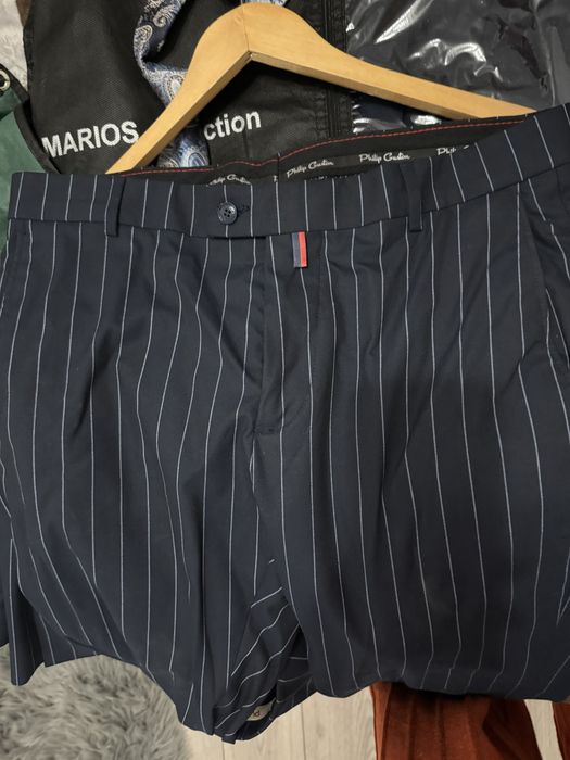Costum barbati..