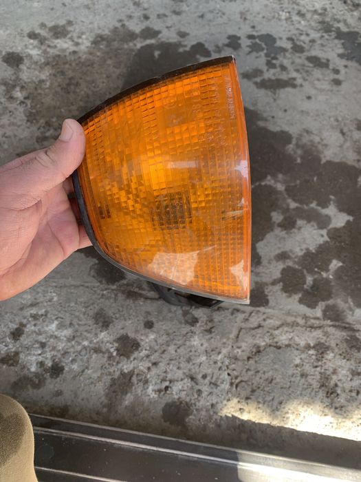 Продам поворотники на BMV