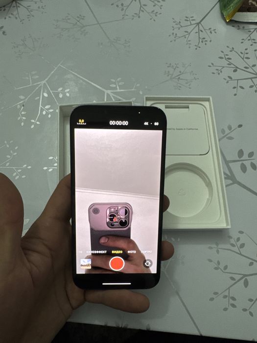 Айфон 13 темно синий