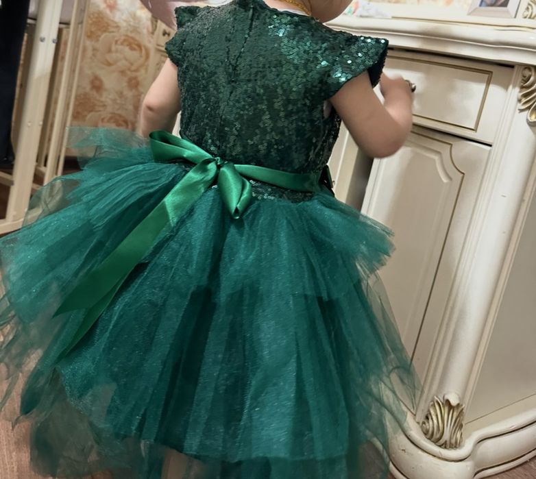 Продам детское платье