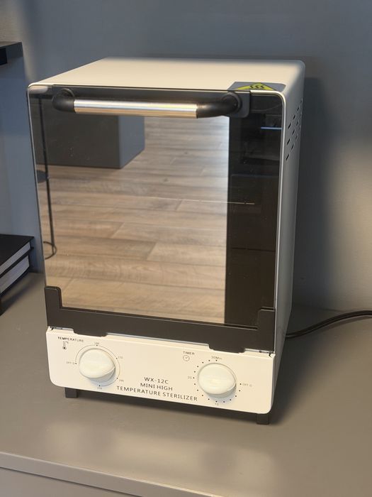 Sterilizator pupinel
