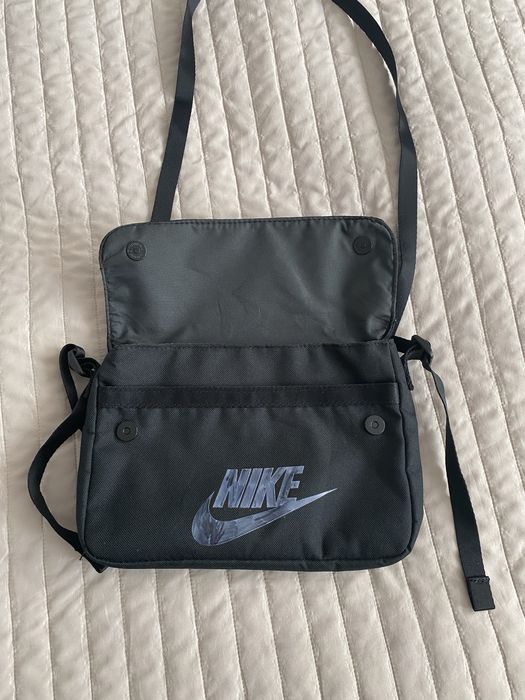Чанта Nike  от  изкуствена материя