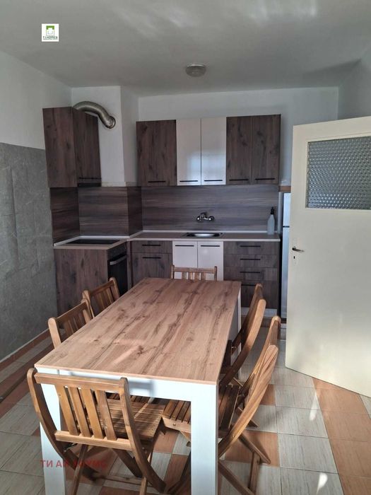 Голям двустаен апартамент