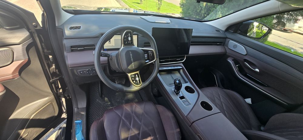 Jetour X90 PLUS  SOUEAST S09