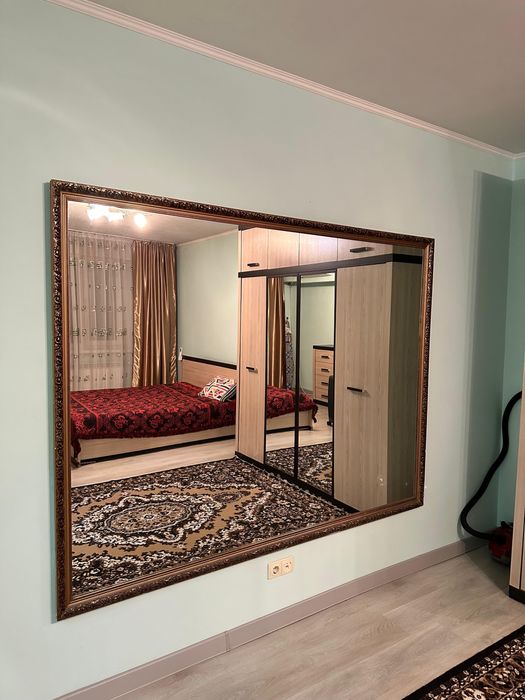 Продам большое зеркало