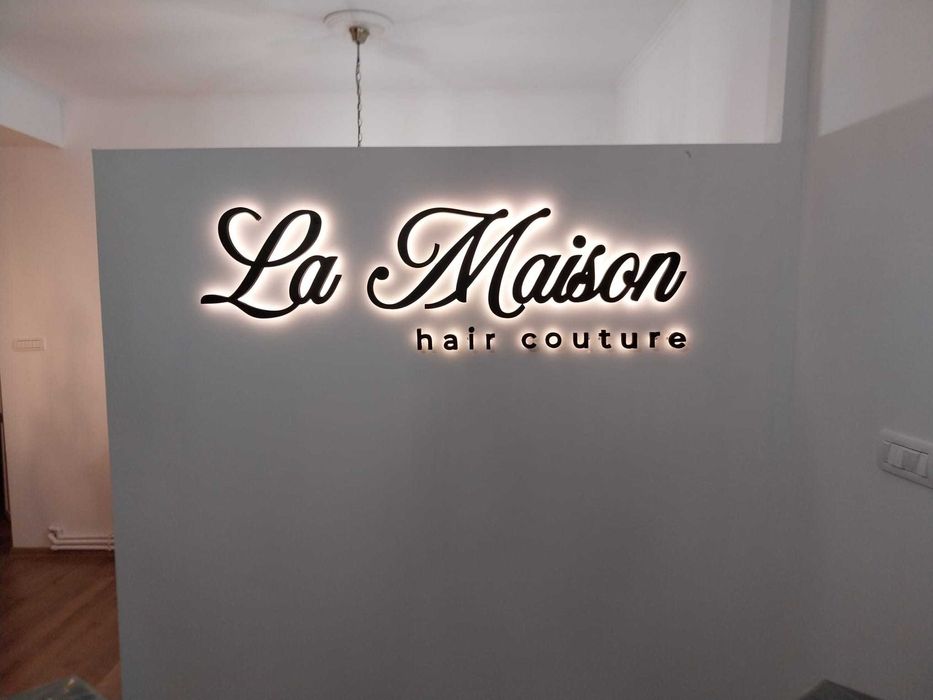 Litere luminoase, Reclame, Reclame luminoase