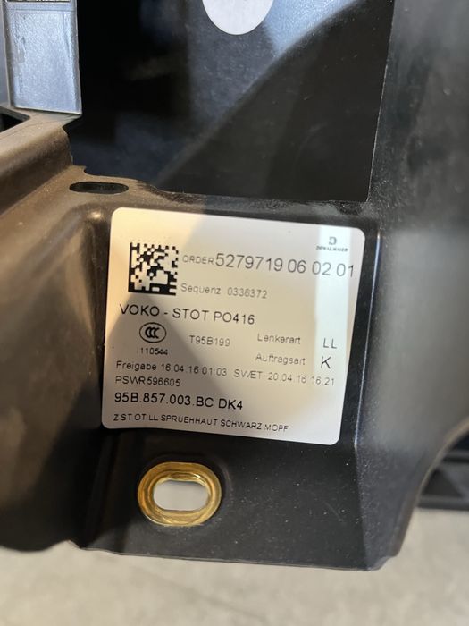 Plansa bord porsche macan 2017