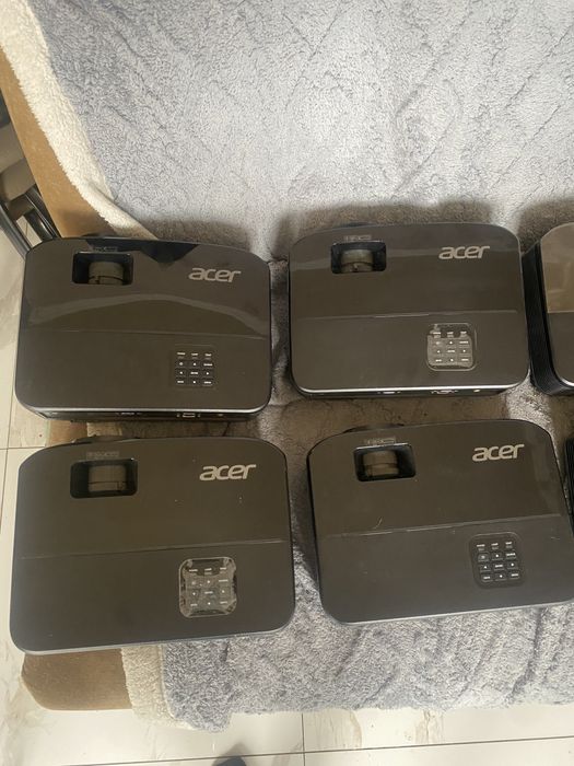 Продам проектор Acer