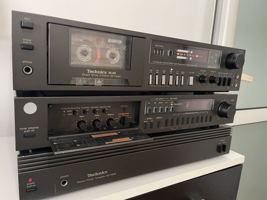 Linie audio retro Technics
