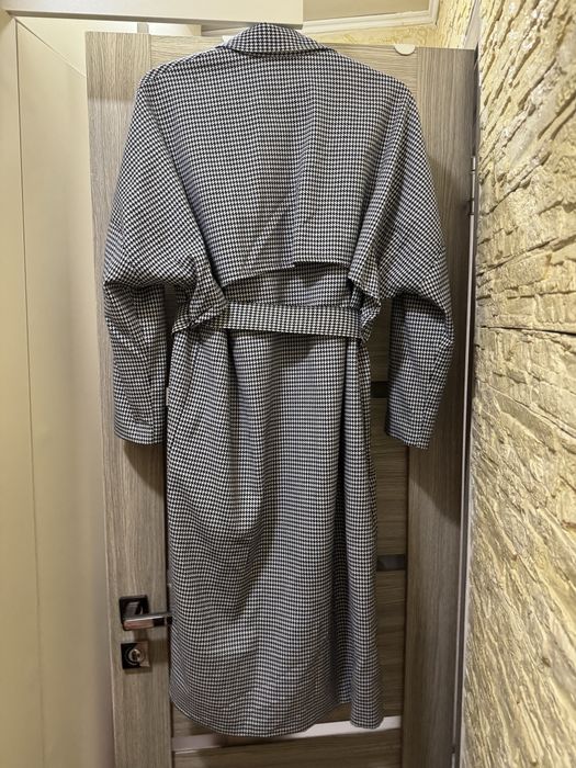 Продам тренч на подкладе