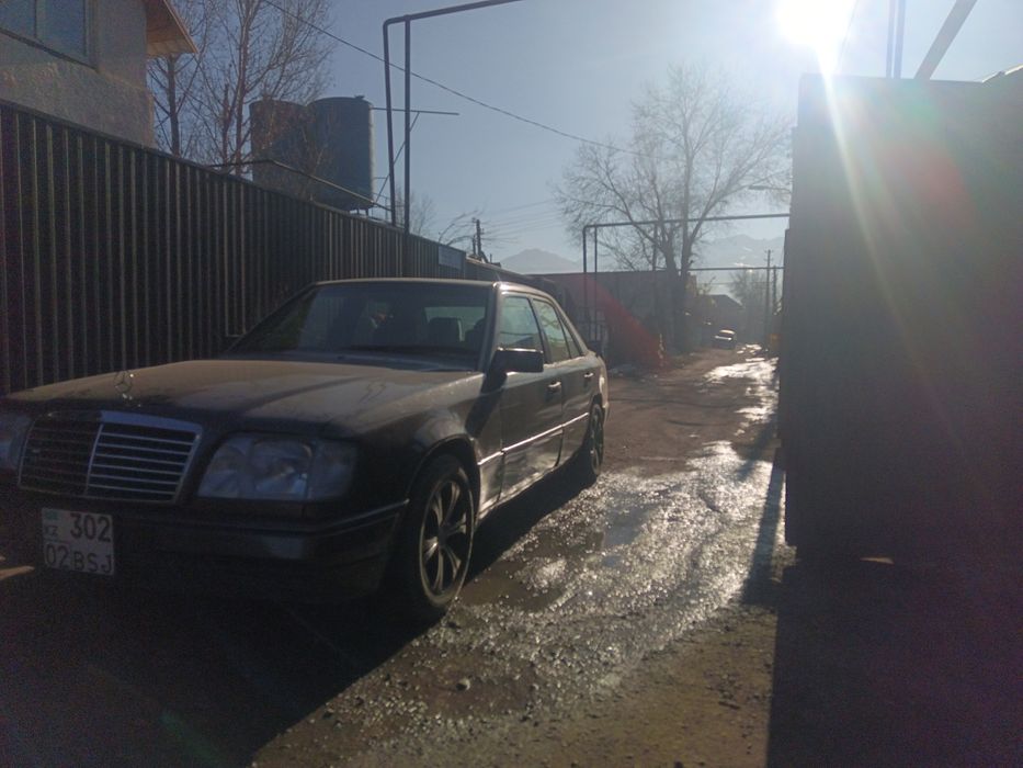Продам Мерседес Е200