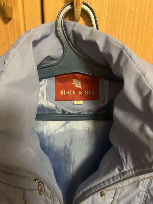 Продам демисезонную куртку